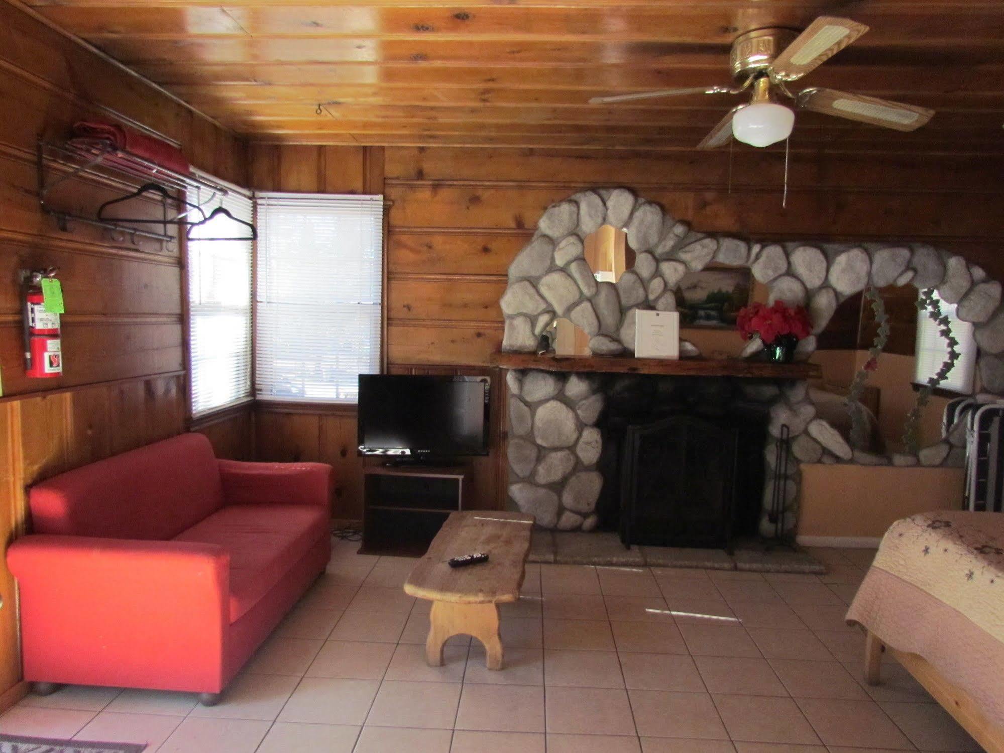 Lakewood Cabins Биг Бэар Лейк Экстерьер фото